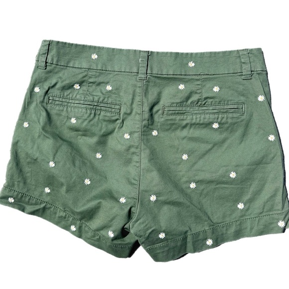 NWOT Old Navy Women’s Mid Rise Shorts Size  4 - Picture 3 of 5